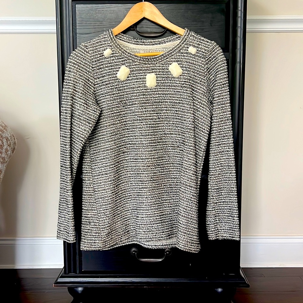 Zara tunic top size small. Stretchy knit material.